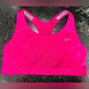 💖Nike Dri Fit Sport Bra Women Size M NWOT Magenta Pink
